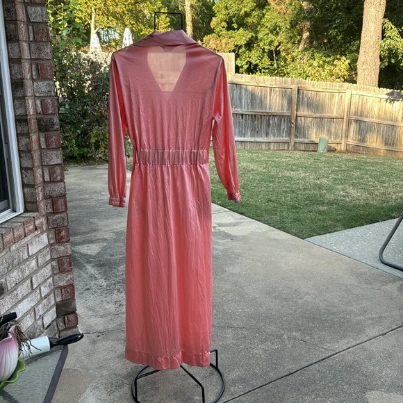 Nos Vintage Vanity Fair SILKY robe Peach Long Nylon Belted Robe